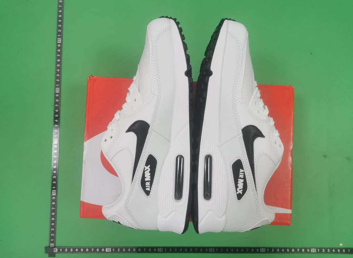 Nike Air Max 90 - Classic Comfort & Style -5