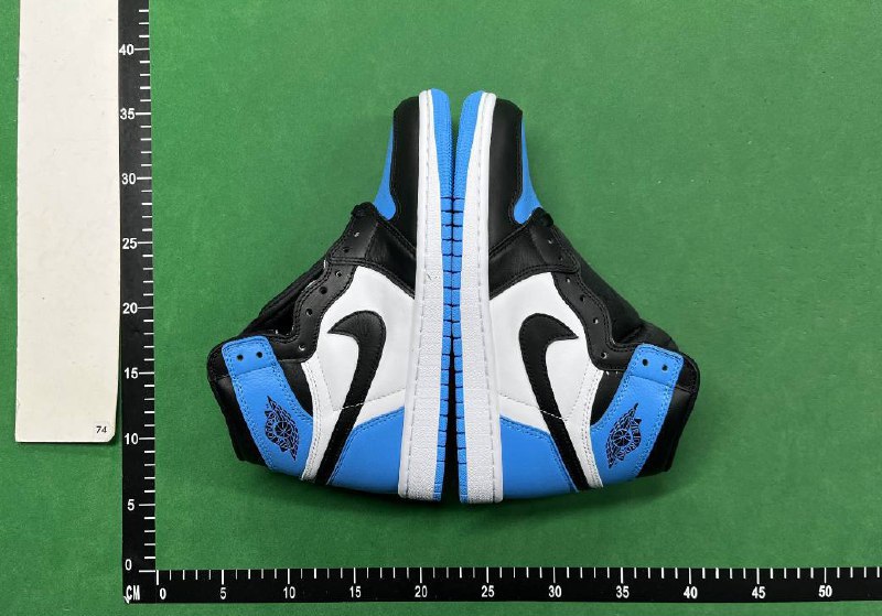 Nike Air Jordan 1 - Premium Basketball Shoes for Men -4