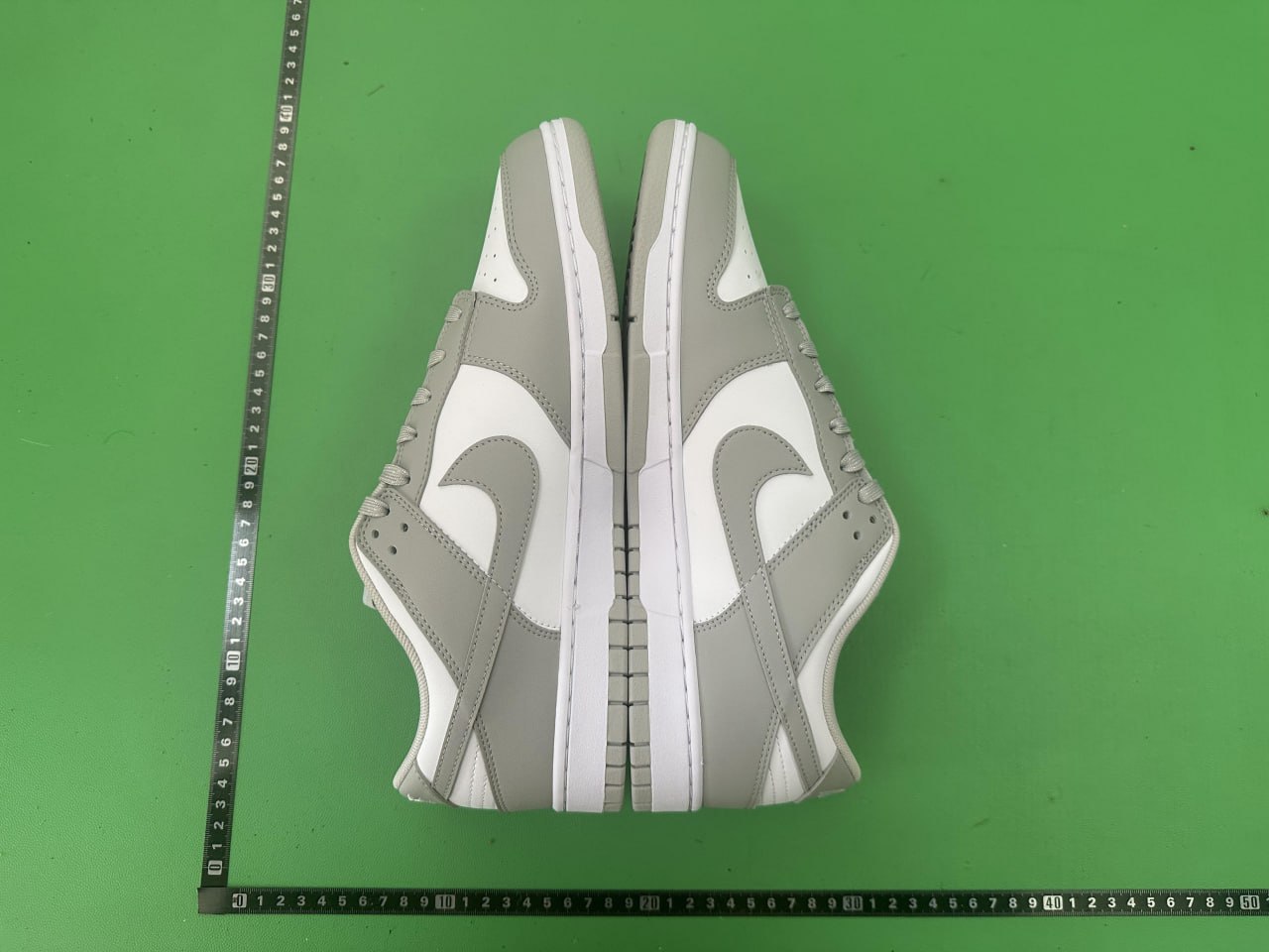 Nike Dunk Low Batch 2024 – Classic Style & Comfort -3