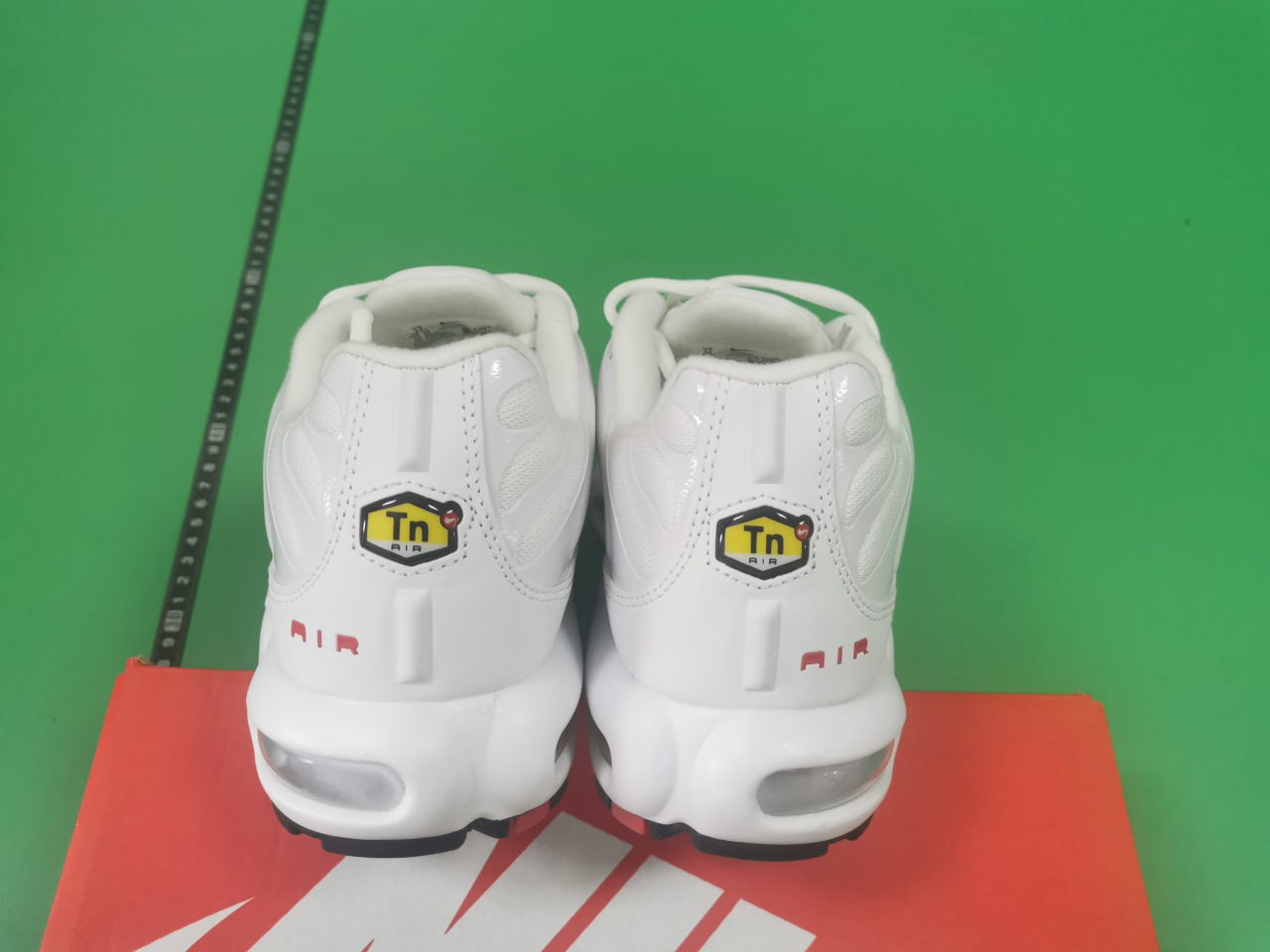 Nike TN Air Max Plus - Premium Running Shoes -4