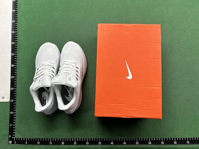 Nike Air Zoom Pegasus 39 - Lightweight Running Shoe -5