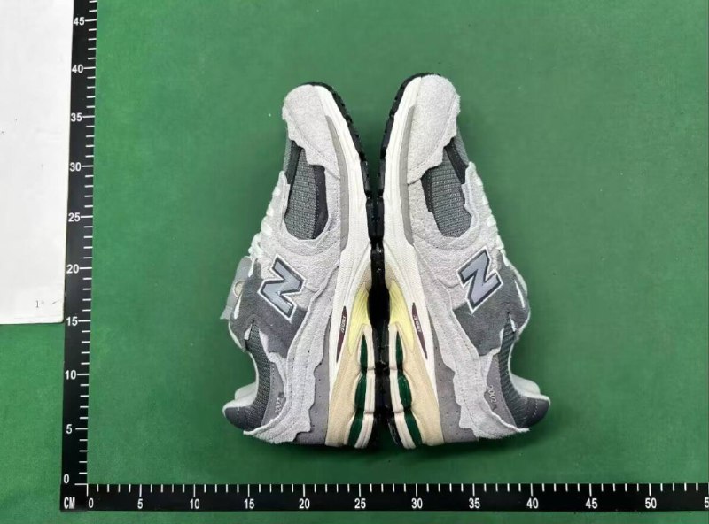 New Balance 2002R Men's Running Shoes - Trendy & Comfortable -1