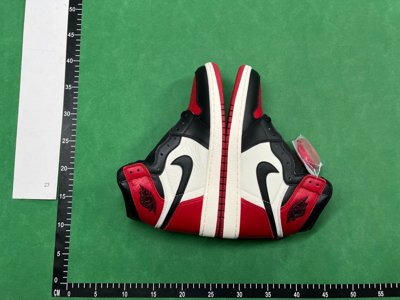 Nike Air Jordan 1 - Limited Edition Release -2