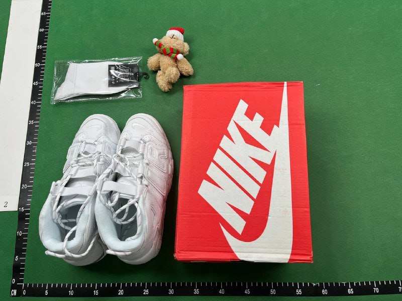 Nike Air More Uptempo - Bold Style, Lightweight Comfort -4