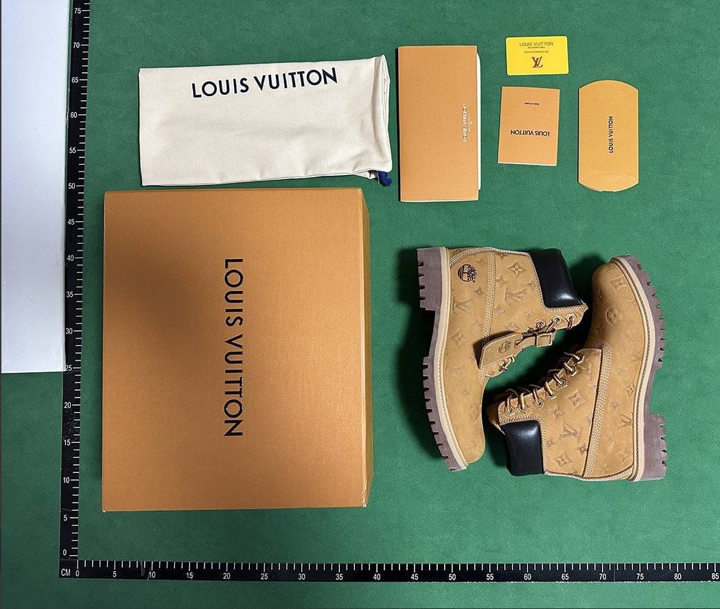 Louis Vuitton x Timberland Collaboration Bag -3