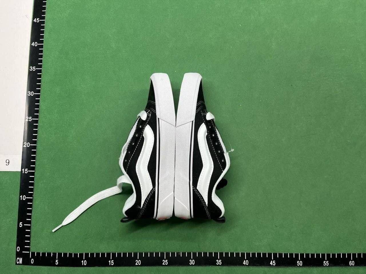 Vans Vault Batch Collection – Retro Style Sneakers -3