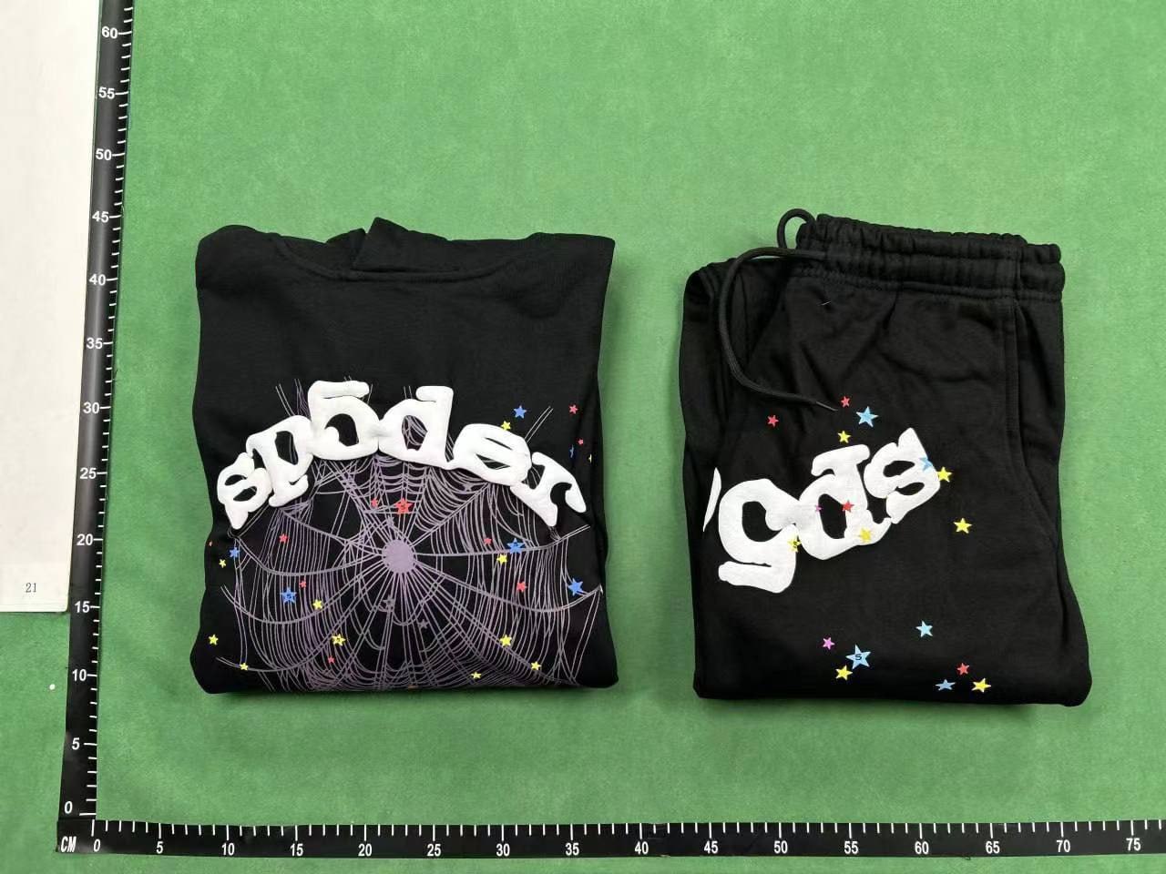 Retro Spider Web Letter Print Design -4