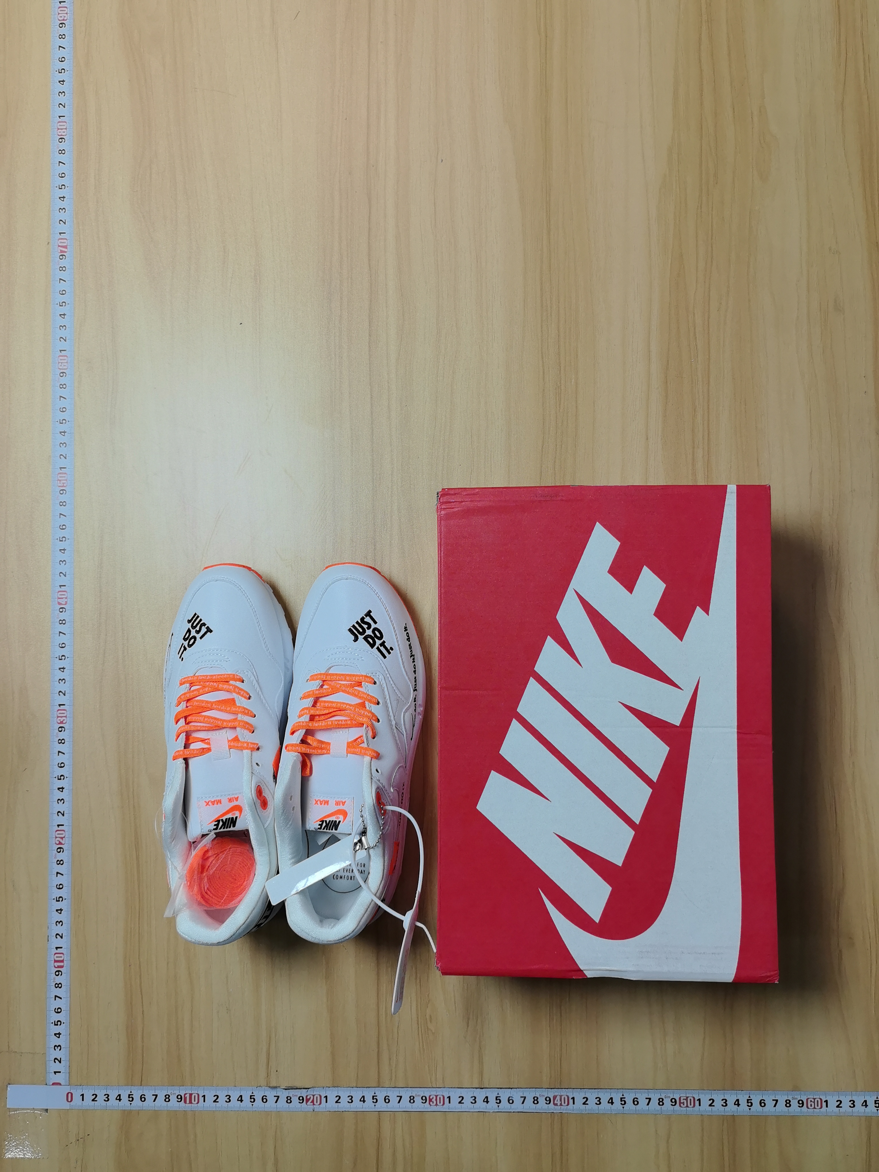 Nike Air Max 1 - Classic Comfort & Iconic Style -1