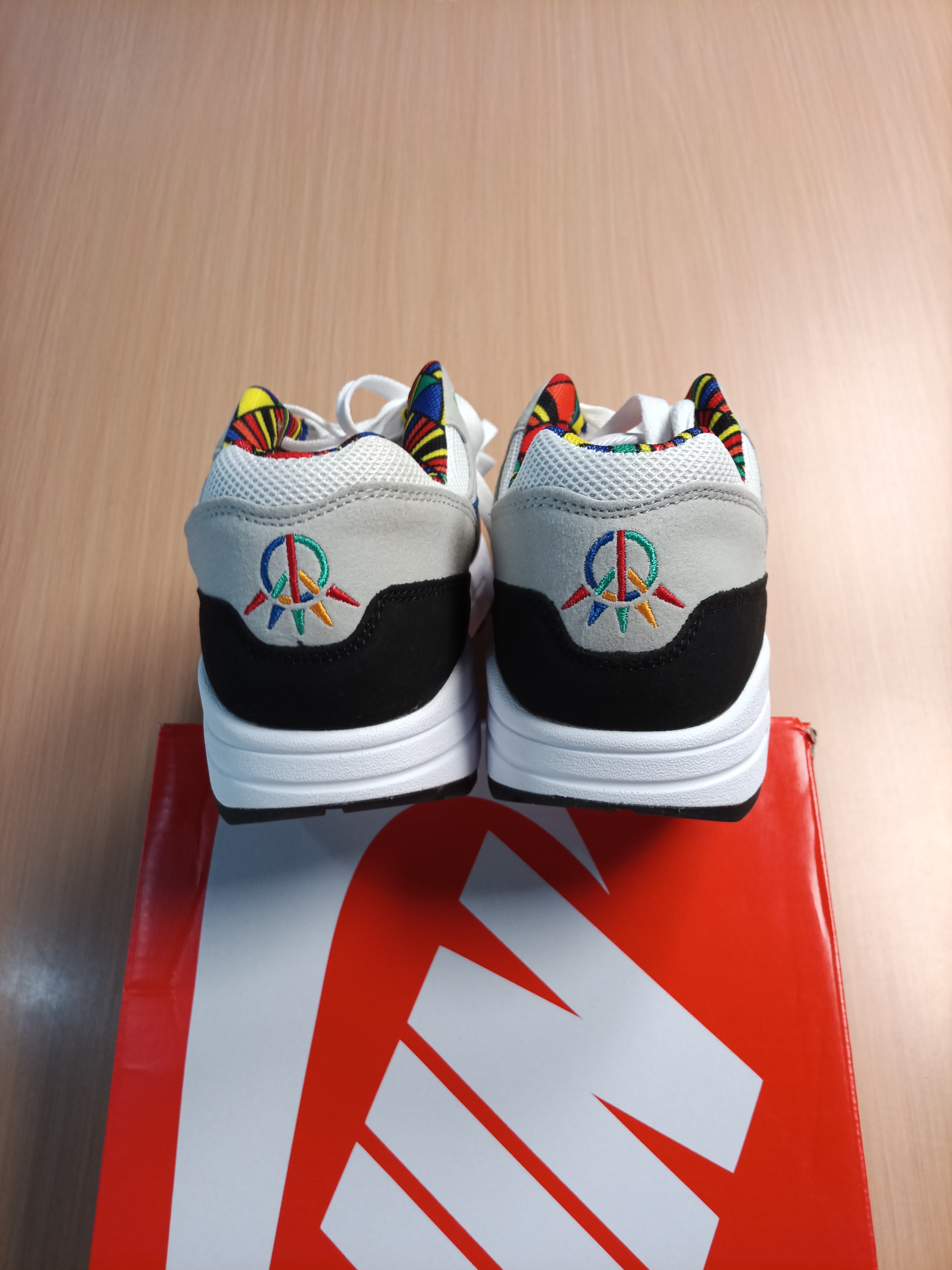 Nike Air Max 1 - Classic Comfort & Iconic Style -3