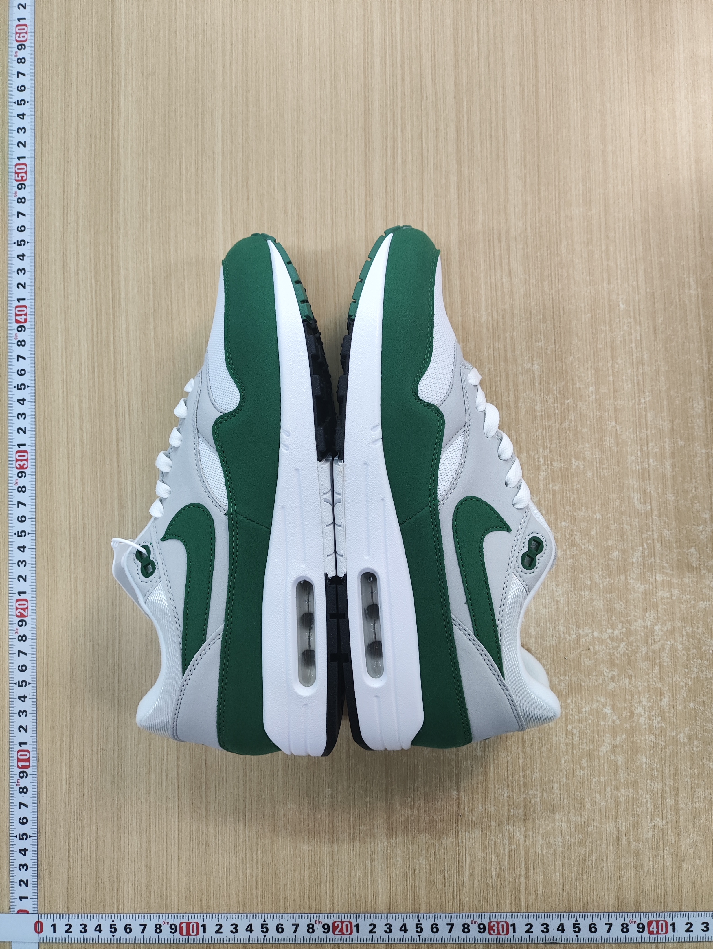 Nike Air Max 1 Classic Men's Sneakers -4