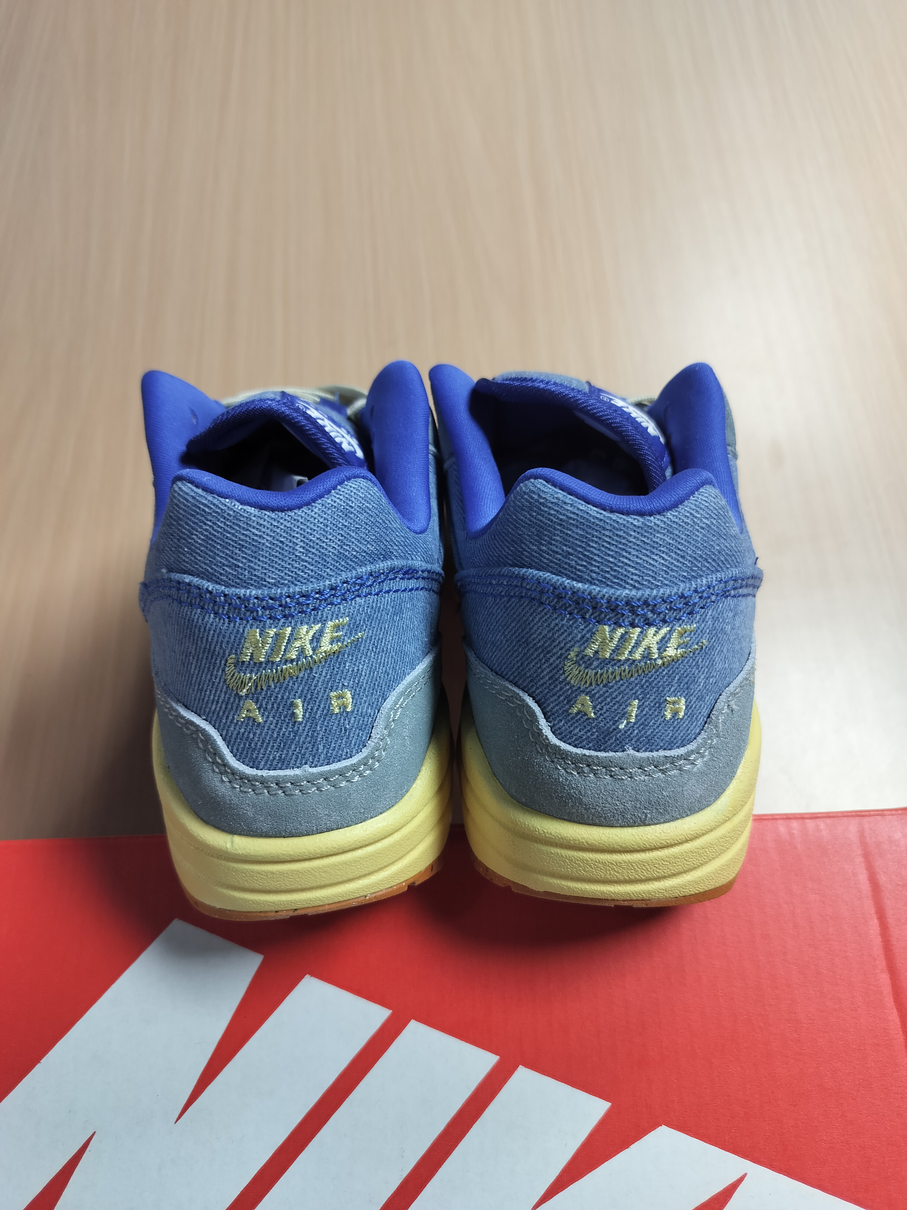 Nike Air Max 1 Classic Men's Running Shoes -2