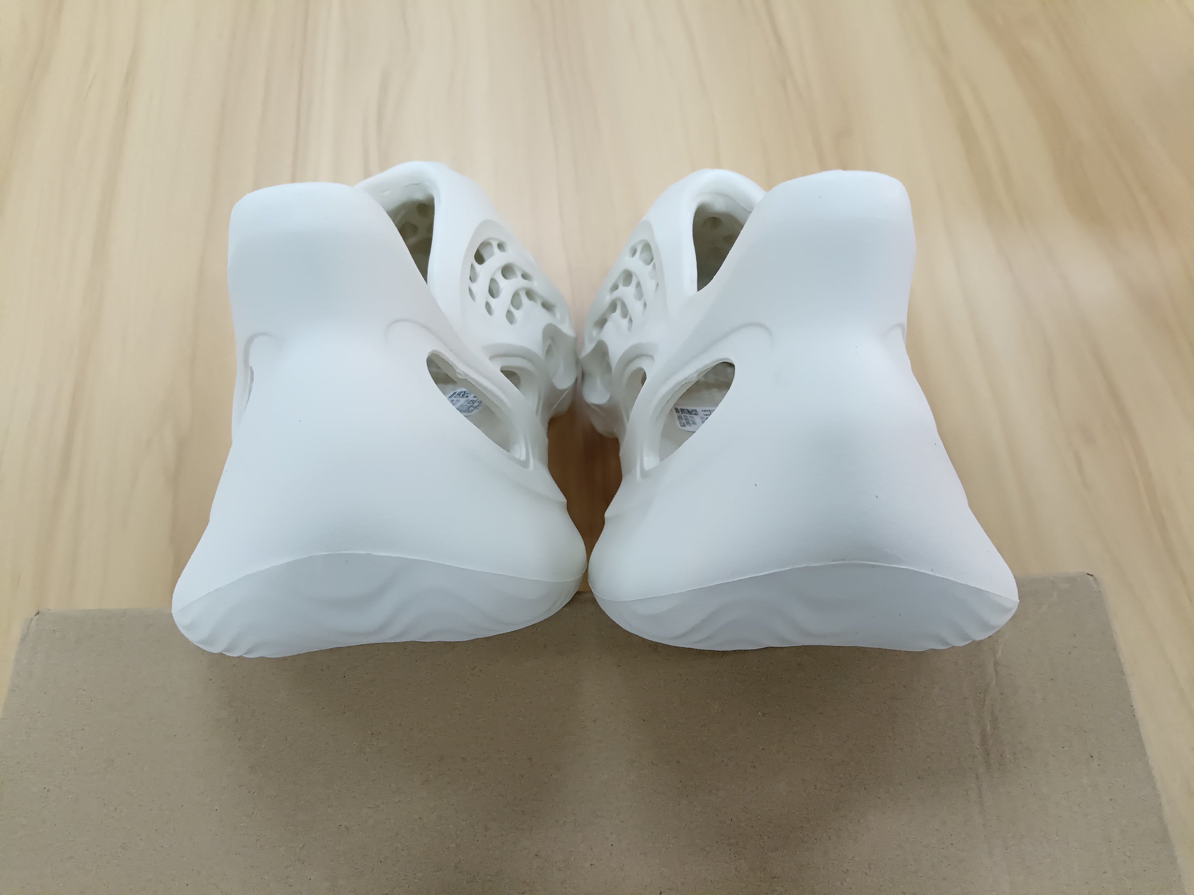 Adidas Yeezy Foam Runner Onyx - Comfort & Style Upgrade -7