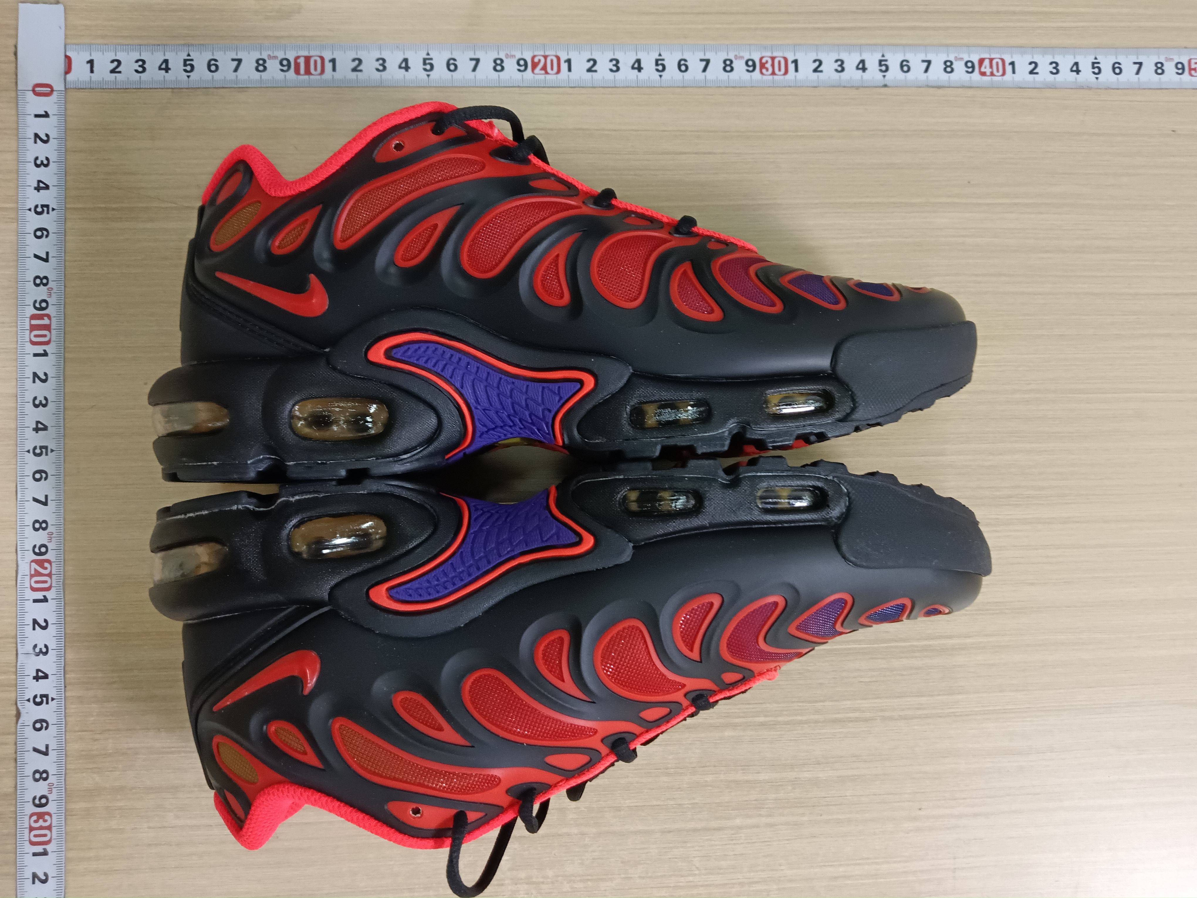 Nike Air Max Plus Drift - Bold Style, Comfortable Cushioning -2