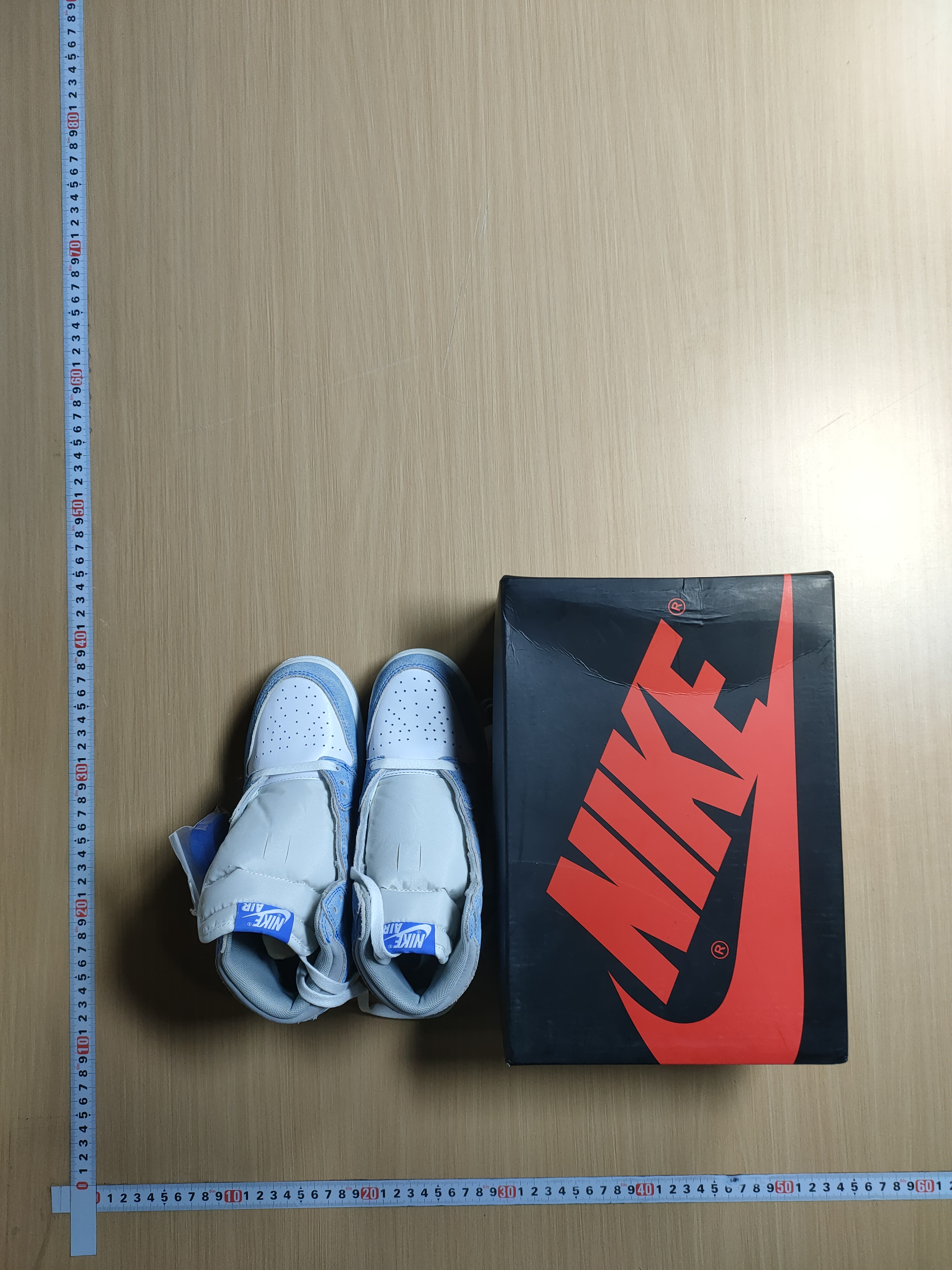 New Title: Jordan 1 Low 5 6 Batch Edition -1