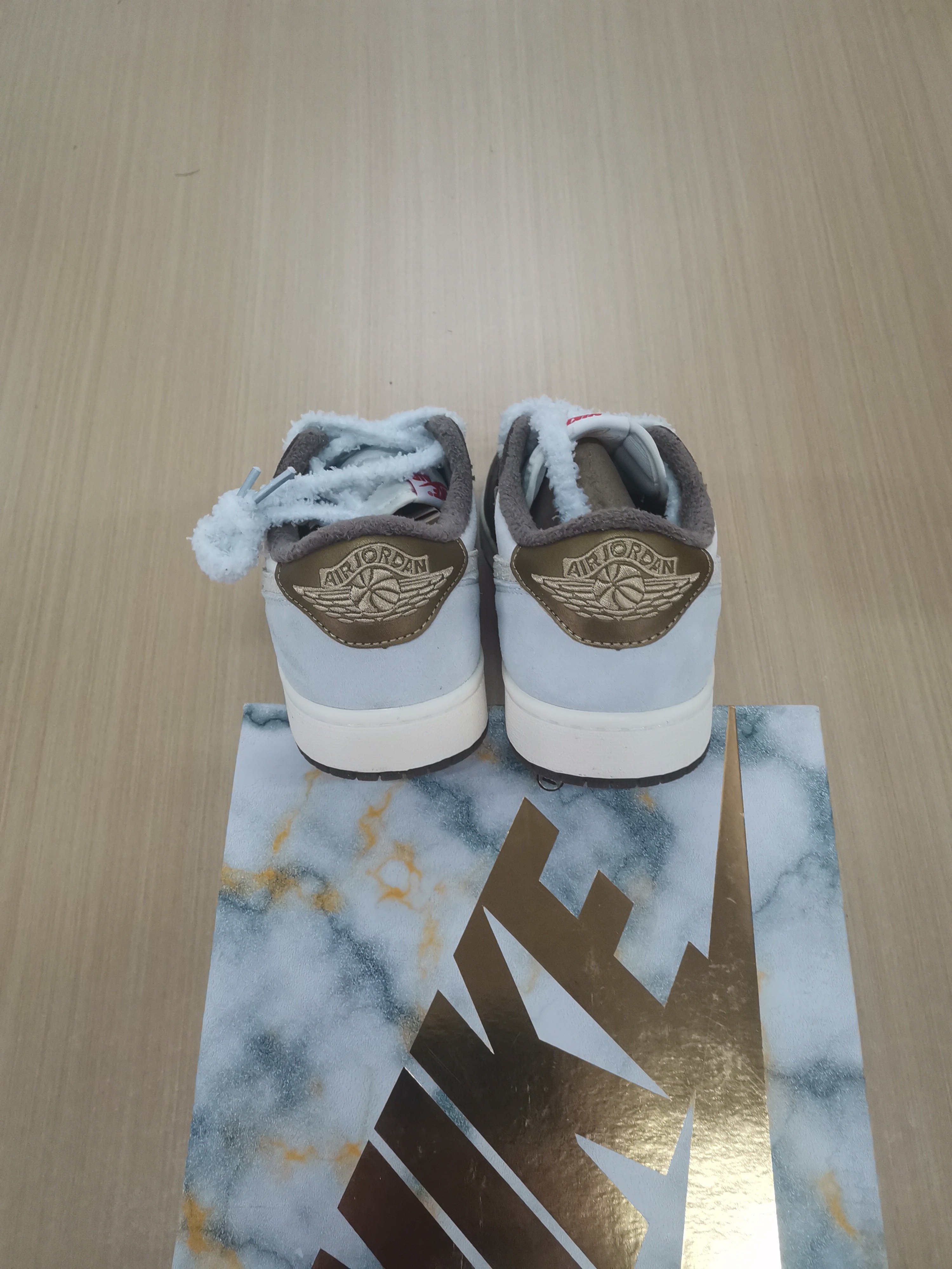 Nike Air Jordan 1 - Classic Basketball Sneakers, Stylish & Comfortable -2