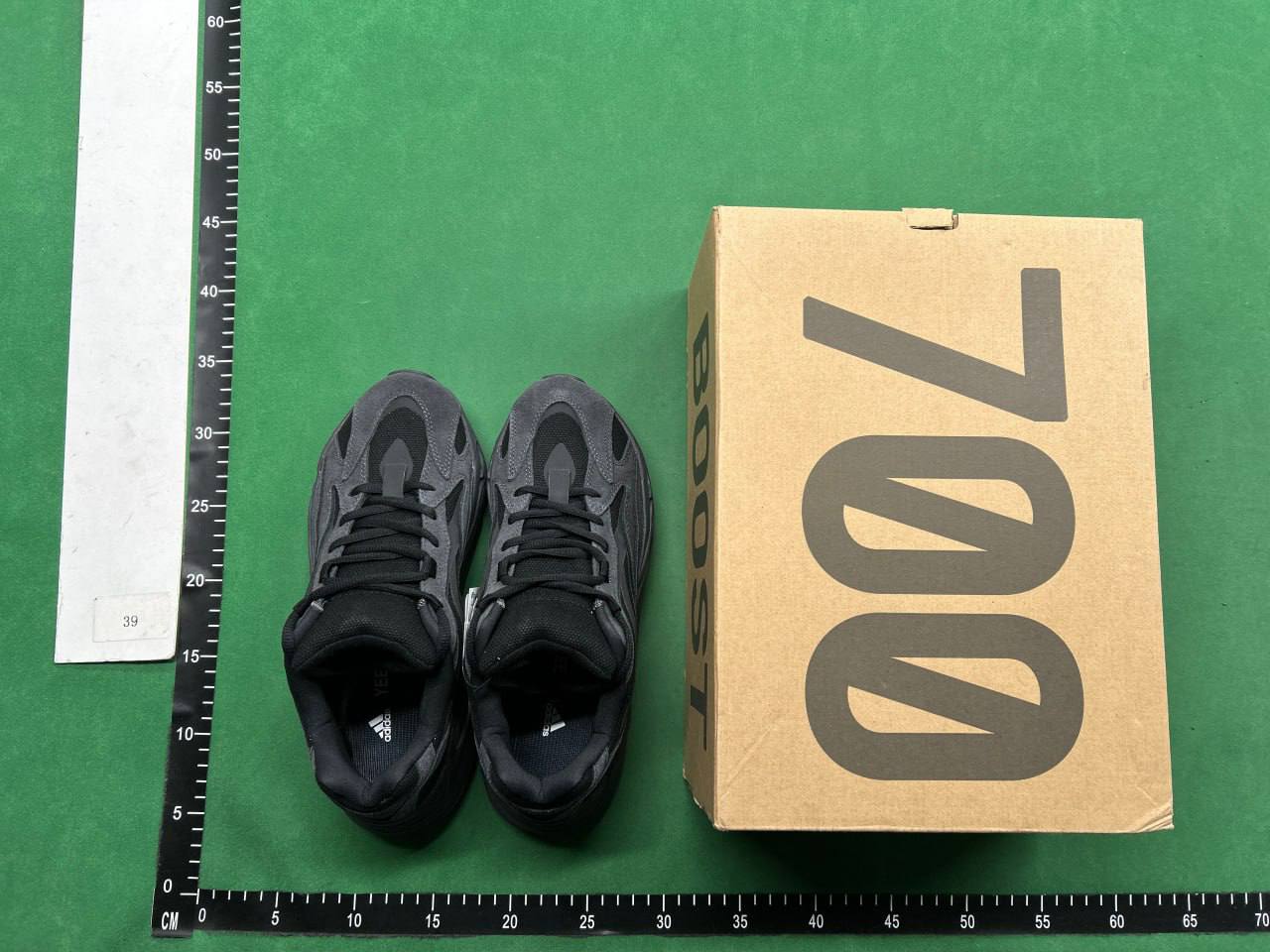 Adidas Yeezy Boost 700 - Premium Lifestyle Sneaker -2
