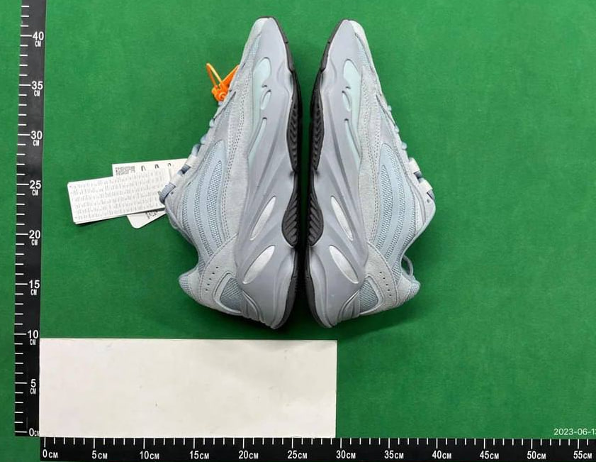 Adidas Yeezy Boost 700 - Premium Lifestyle Sneaker -5
