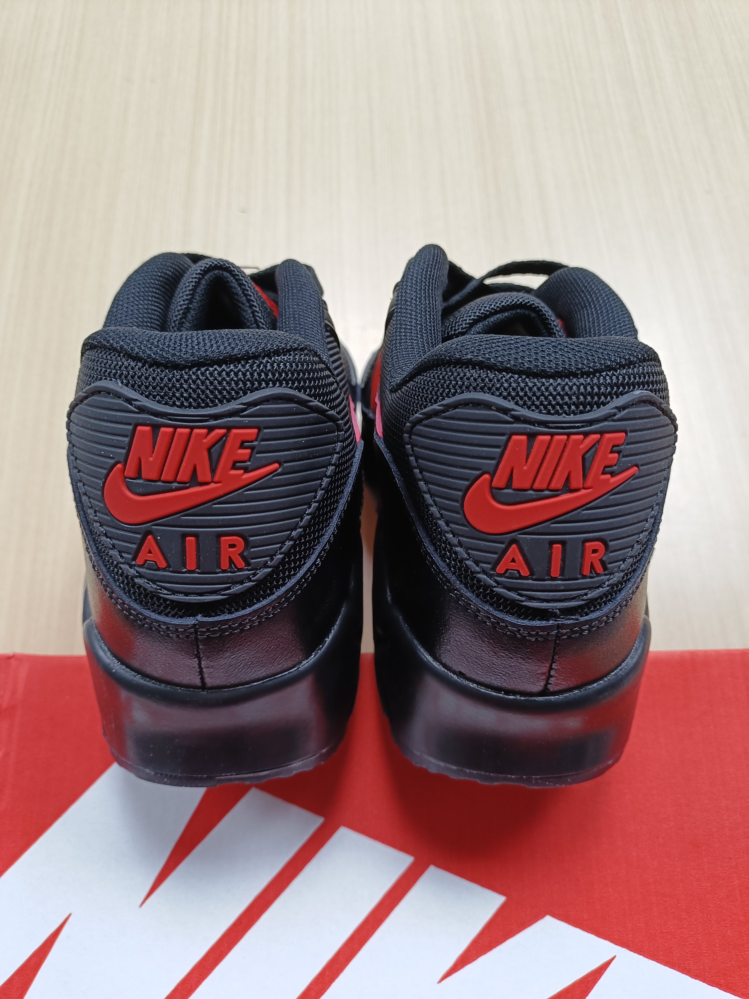Nike Air Max 90 Men's Running Shoes -4