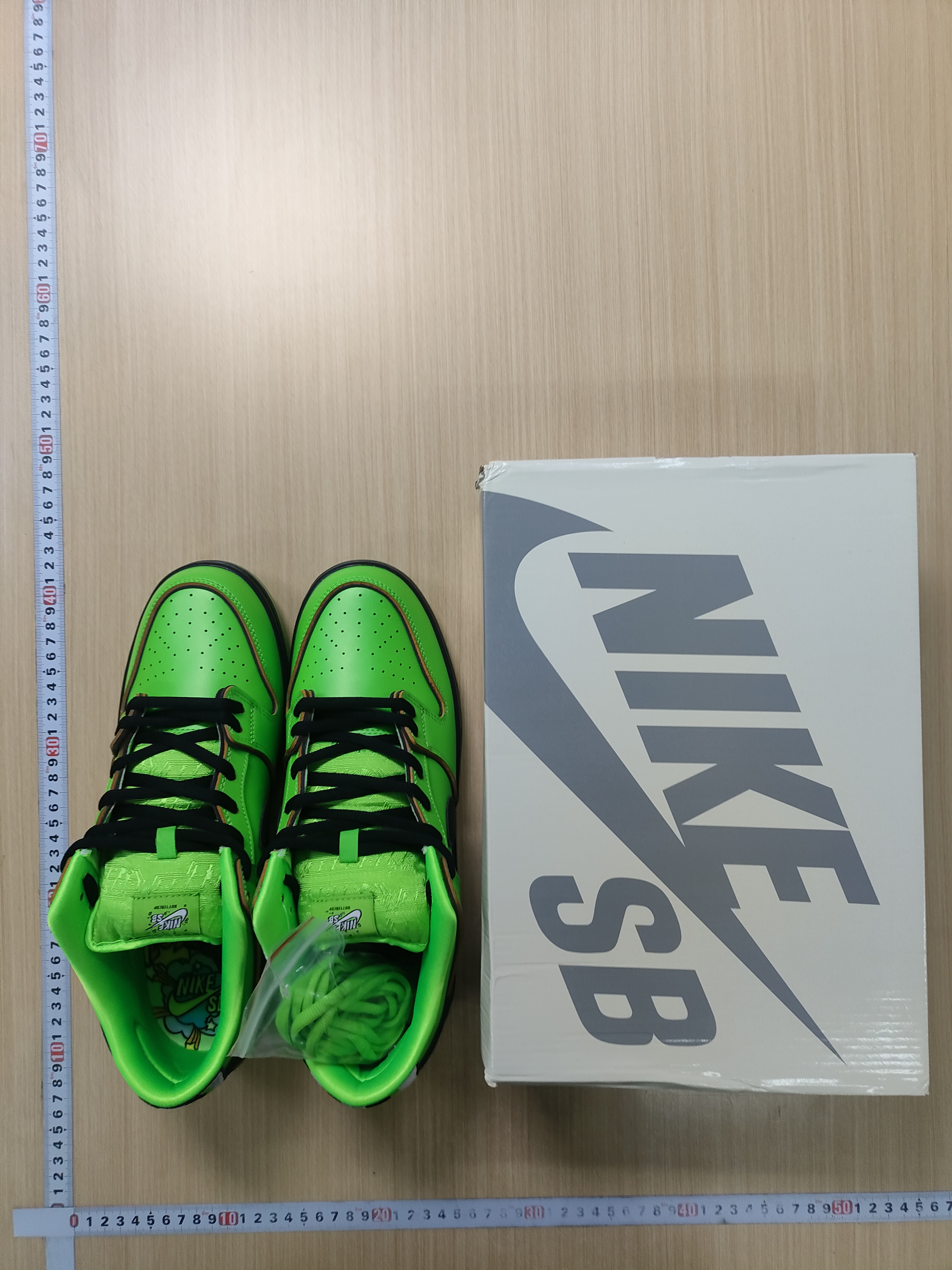 Nike Kids SB Dunk Low Blossom - Official Powerpuff Girls Collaboration -1