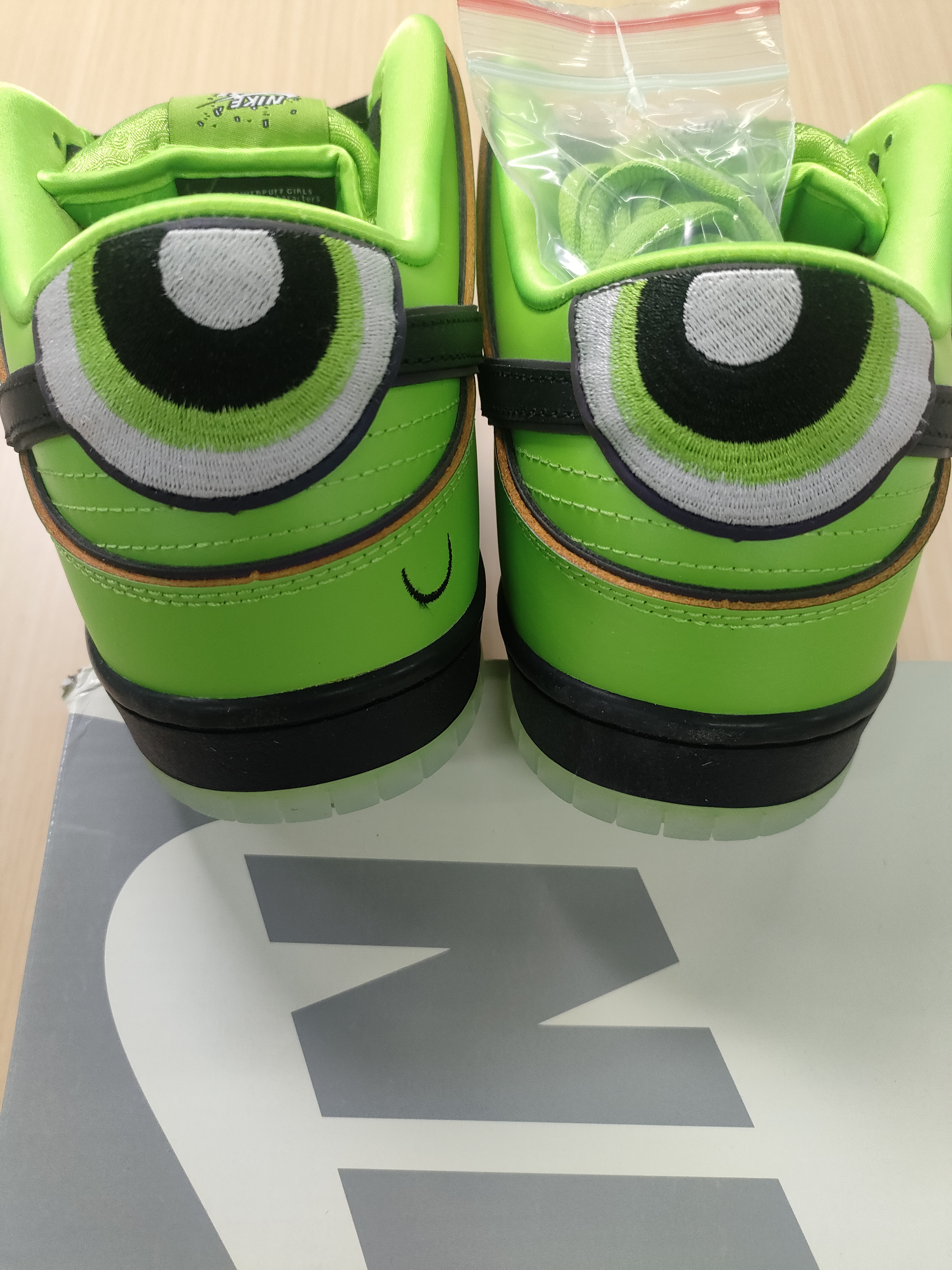 Nike Kids SB Dunk Low Blossom - Official Powerpuff Girls Collaboration -4