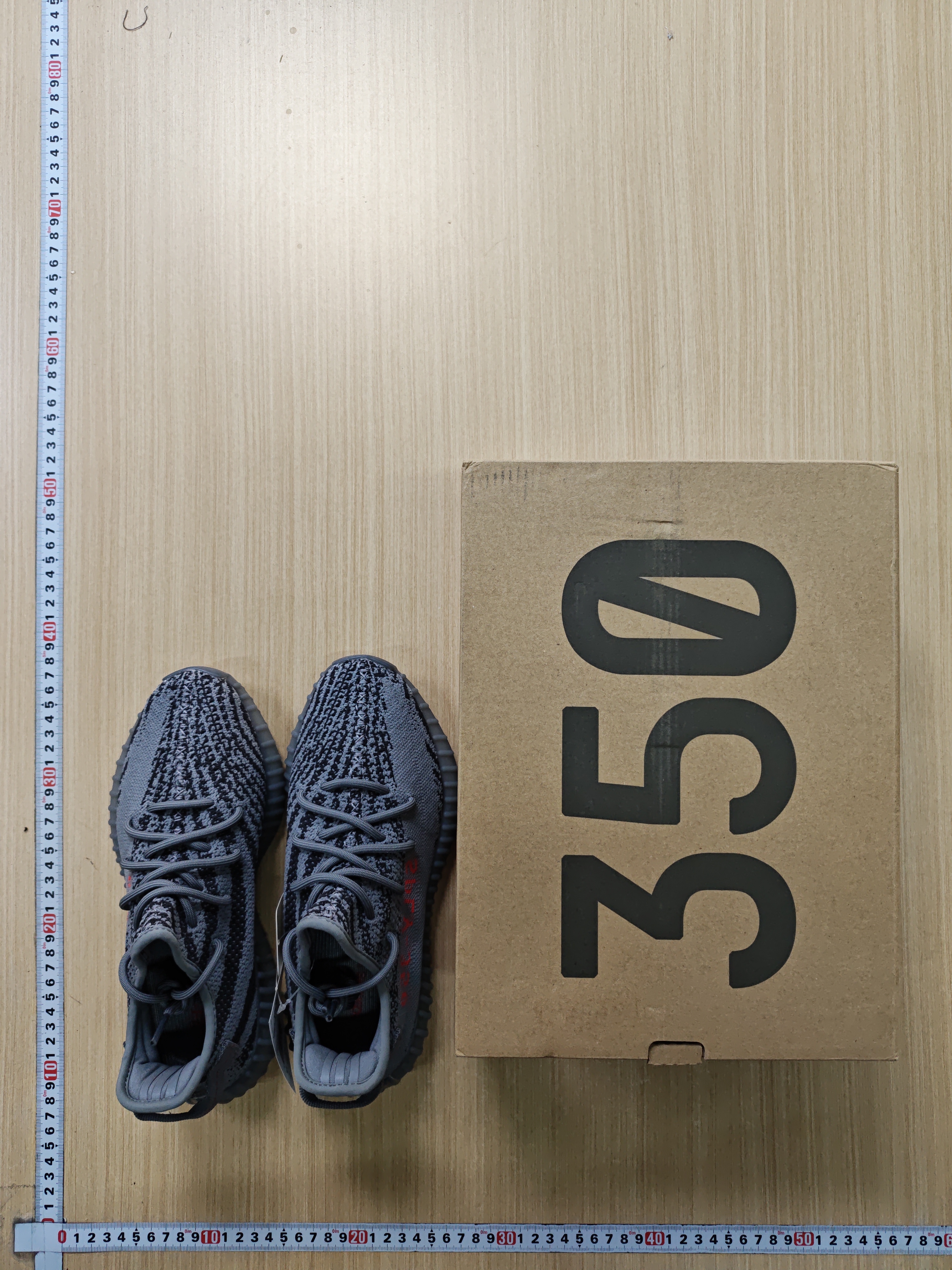 Adidas Yeezy Boost 350 V2 - Comfort & Style Redefined -5