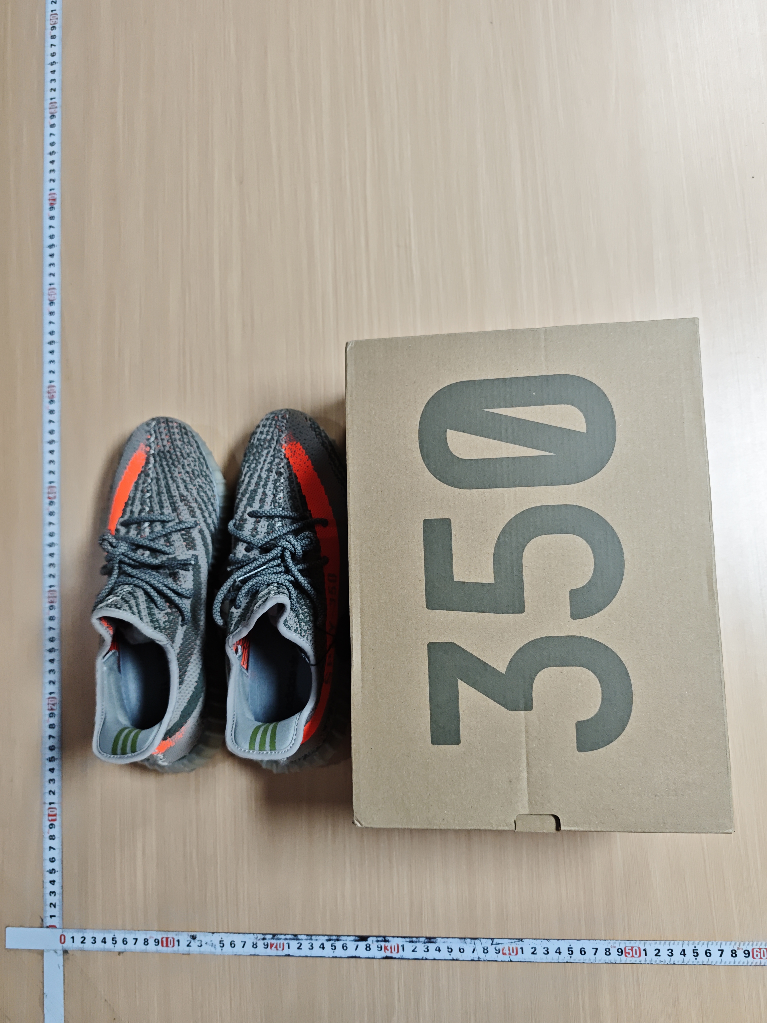 Adidas Yeezy Boost 350 V2 - Comfort & Style Redefined -6