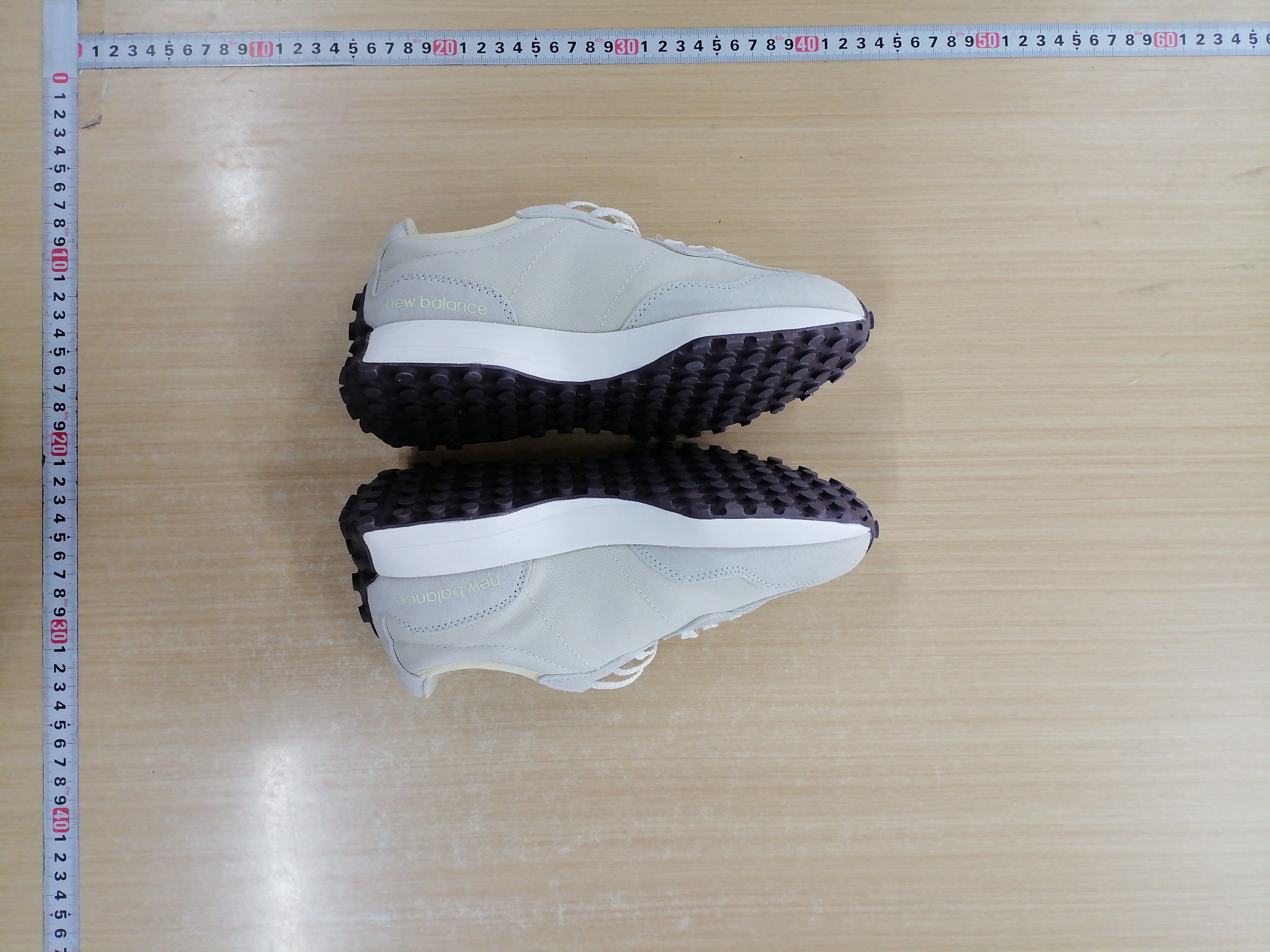 New Balance 327 - Soft Angora/Sea Salt Sneakers -6