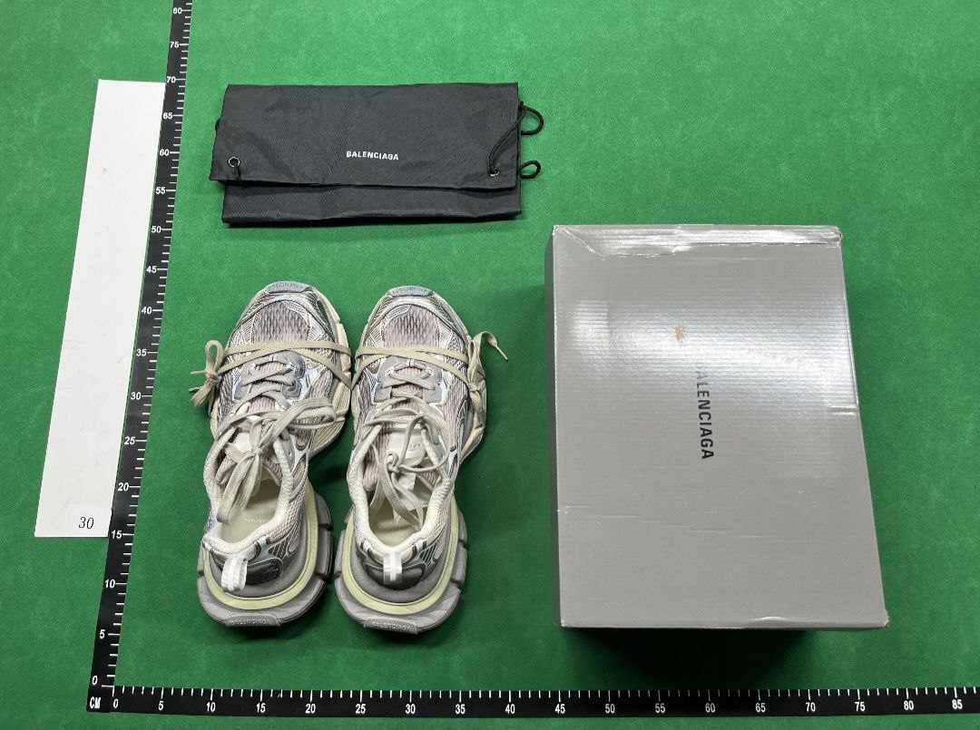 Balenciaga 3XL Batch Drop -2