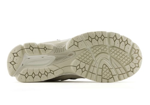 New Balance 2002R Fall Edition - Timeless Style, Modern Comfort(pic4)