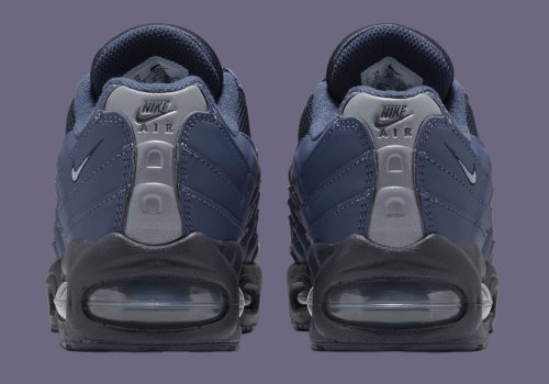 Nike Air Max 95 OG Sanded Purple - Iconic Design, Comfort & Style(pic3) Nike Air Max 95 OG Sanded Purple - Iconic Design, Comfort & Style(pic3)