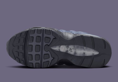 Nike Air Max 95 OG Sanded Purple - Iconic Design, Comfort & Style(pic4) Nike Air Max 95 OG Sanded Purple - Iconic Design, Comfort & Style(pic4)