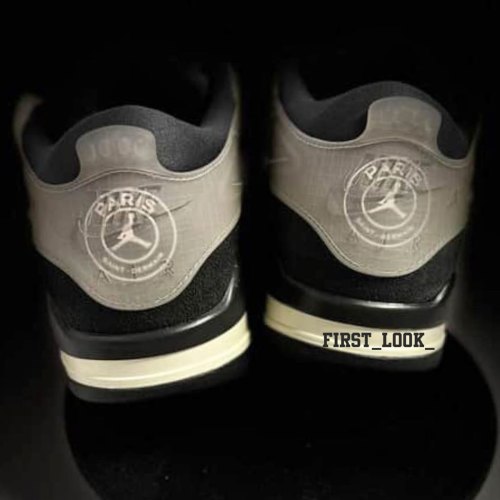 PSG x Air Jordan 4 RM - Exclusive Collaborative Sneaker(pic1) PSG x Air Jordan 4 RM - Exclusive Collaborative Sneaker(pic1)