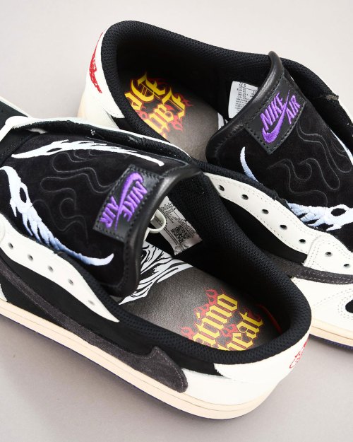 Travis Scott x Air Jordan 1 Low Custom – Honoring Real Father Design(pic1) Travis Scott x Air Jordan 1 Low Custom – Honoring Real Father Design(pic1)