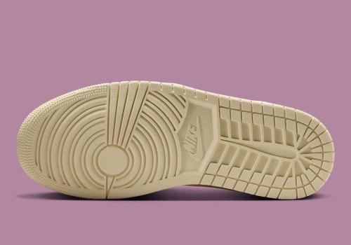 Air Jordan 1 Low Iridescent Finish Sneakers(pic4)