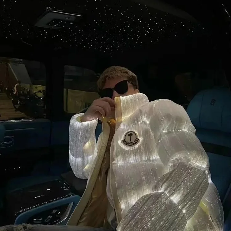 Moncler White Down Jacket - Pr