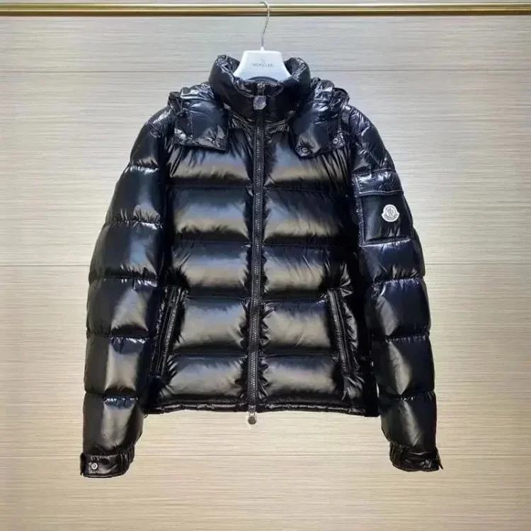 Moncler Black Down Jacket – Pr
